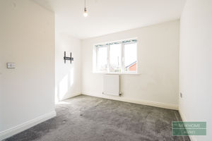 Photo 32- click for photo gallery